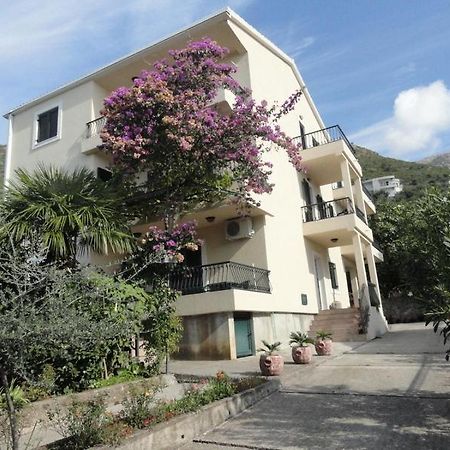 Petrovac Apartments & Rooms M מראה חיצוני תמונה